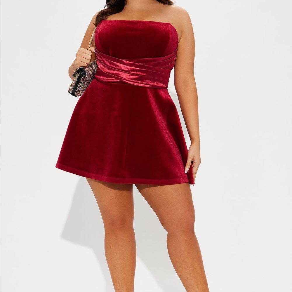 Fashion Nova Strapless Burgundy velvet Dress